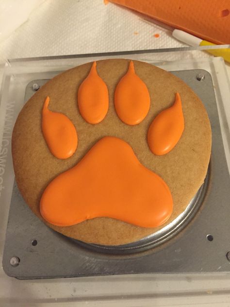 Wolf paw cookie Wolf Cookies Decorated, Wolf Cookies, Wolf Birthday Party, Wolf Birthday, Paw Cookies, Paw Birthday, Cake By The Ocean, Handmade Cookies, Anthro Animals