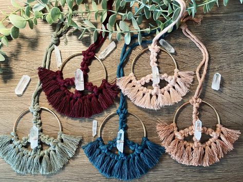 Crystal Car Charms, Wall Charm, Quarts Crystal, Mirror Car Accessories, Macrame Patterns Tutorials, Macrame Ideas, Macrame Art, Macrame Projects, Macrame Design