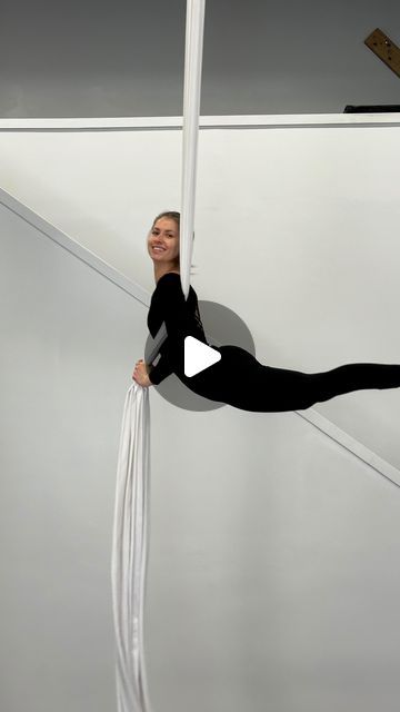 Ariel Silk Tricks, Arial Silks, Aerial Hoop Moves, Aerial Silk, Interesting Videos, Aerial Hoop, Aerial Silks, Aerial Yoga, February 3