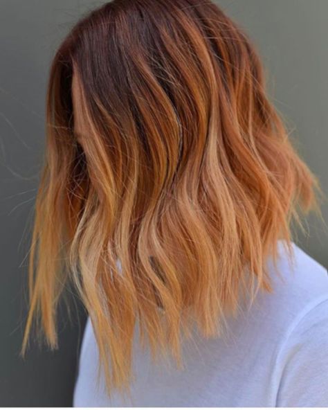 Ginger Peach Is Falls Prettiest Ombre Hair Color Trend | Fashionisers© - Part 2 Peach Hair Colors, Warm Hair Color, Hair Ginger, Hair Color Orange, Ginger Peach, New Hair Trends, Peach Hair, Ginger Hair Color, Ombre Hair Color