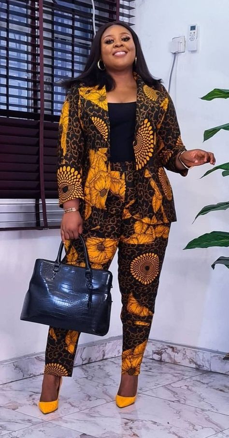 Kitenge Suits For Women, Chitenge Trousers For Ladies, Kitenge Trouser Suits For Ladies, Ankara Suits For Ladies, Trendy Ankara Tops, African Pants Suit, Ankara Two Piece, Casual Two Piece Outfits, African Suits