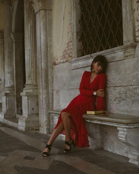 Venice Outfit, Jenny Cipoletti, Venice Photos, Packing Ideas, Extraordinary Moments, Italy Outfits, Travel Outfits, Europe Fashion, Dress Aesthetic