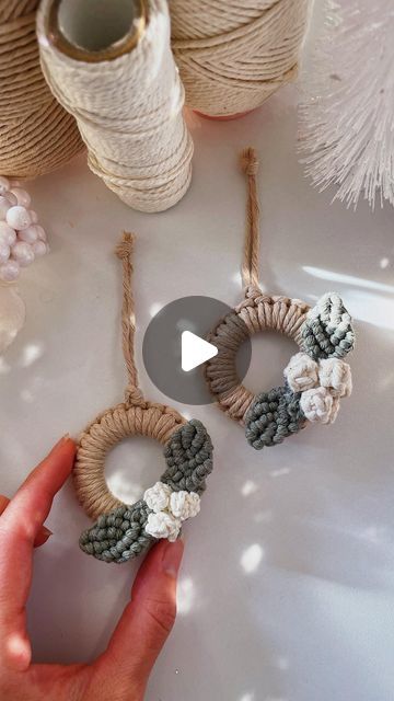 Mini Macrame Wreath Diy, Macrame Christmas Wreath Instructions, No Ring Macrame Star, Christmas Ring Decoration, Macrame Stars, Macrame Wreath Ornament, Macrame Christmas Wreath, Wood Ring Macrame Ornaments, Christmas Ornament Tutorial