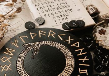 Ancient Runes, Rune Symbols, Norse Symbols, Elder Futhark Runes, Futhark Runes, Norse Pagan, Norse Runes, Arte Van Gogh, Witchy Crafts