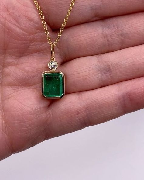 Ruth on Instagram: "✨SOLD✨New 14k gold 5+carat Zambian Emerald with Diamond highlight. Approximately 12mm x 9mm. Gorgeous color. $1295. DM for details. #emerald#emeraldpendant#neckcandy" Gold Dollar, Zambian Emerald, Emerald Pendant, Emerald Earrings, Girly Jewelry, Jewellery Design, Jewellery Collection, Pricing Jewelry, Beauty Inspiration