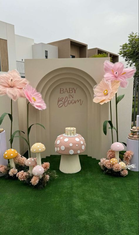 Garden Tea Party Balloon Arch, Fairy Themed Gender Reveal, Fairy Garden Gender Reveal, Gender Reveal Party Themes Ideas, Baby Girl Baby Shower Ideas Spring, Fairy Garden Theme Baby Shower Ideas, Fairy Gender Reveal, Living Room Baby Shower Ideas, Fairy Garden Baby Shower Theme