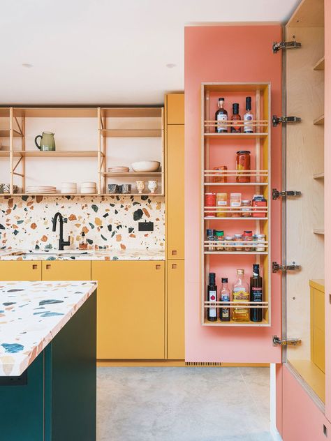 The Colourful Kitchen in Nunhead - Pluck Colorful Kitchen Backsplash, Kitchen Backsplash Inspiration, Backsplash Inspiration, Layout Kitchen, Colourful Kitchen, Bold Boho, Makeover Kitchen, Cabinets Makeover, Wallpaper Kitchen