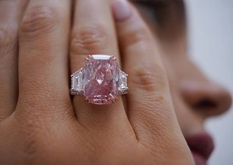 Pink Diamonds Engagement, Pink Diamond Ring, Future Engagement Rings, Pink Star, Pink Stars, Pink Stone, Jewelry Inspo, Pink Diamond, Vintage Engagement Rings