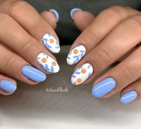 Cute Nails For Europe Trip, Mediterranean Nails Designs, Mediterranean Blue Nails, Portugal Inspired Nails, Portuguese Nail Art, Blue Mediterranean Nails, Europe Nails Travel, Costal Floral Nails, Nails For Italy Trip