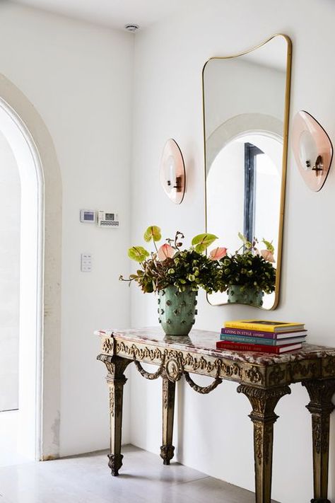 Entryway Lighting Ideas, Foyer Colors, Tamsin Johnson, Mirror And Sconces, Elegant Entryway, Marble Console Table, Geometric Table, Entryway Table Decor, Entryway Lighting