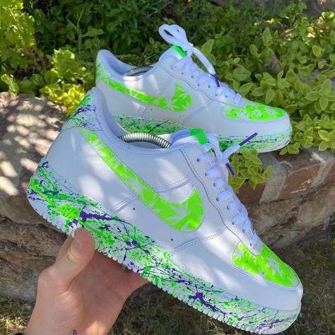 Custom Trainers, Painted Air Force 1, Outfits With Jordan 1s Fashion Styles, Painted Nikes, White Air Force 1, Custom Af1, White Air Forces, Custom Nike Shoes, Shoe Ideas