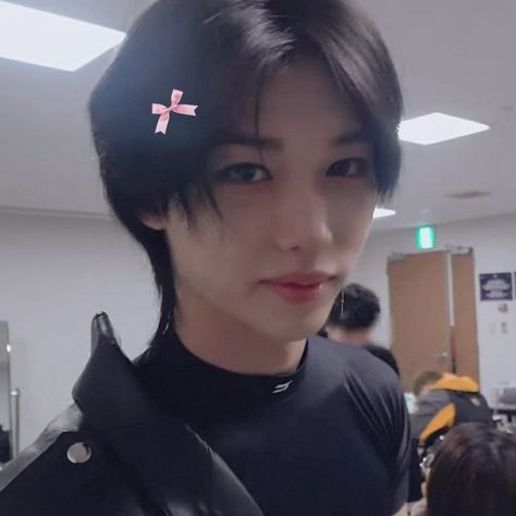 𝒔𝒕𝒓𝒂𝒚 𝒌𝒊𝒅𝒔 Lee Felix Cute Pictures, Felix Angry, Felix Stray Kids Pfp, Cute Felix Pics, Felix Pretty, Felix Stray Kids Cute, Lee Felix Cute, Felix Predebut, Felix Crying