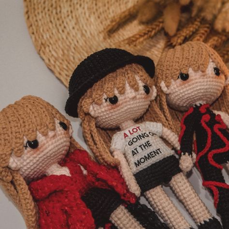 Swiftie life 🫶🏻 another set of TS dolls for the gram #taylorswift #taylorswifterastour #swiftiesforever #swifties #amigurumilove #crochetinspiration #crochetlove Taylor Swift Midnights Crochet, Taylor Swift Doll Diy, Crochet Projects Taylor Swift, Taylor Swift Pattern Crochet, Taylor Swift Crochet, Crochet Taylor Swift Doll Pattern, Fun Crochet Projects, Crochet Doll, Cute Crochet