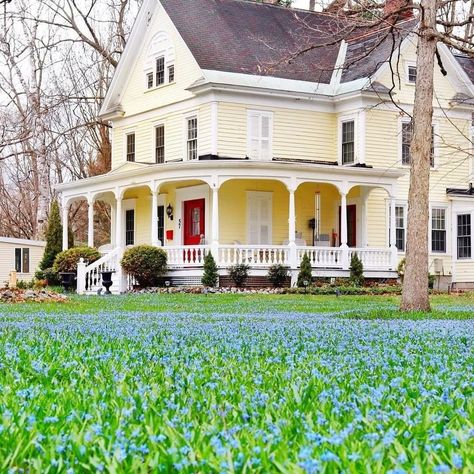 Farmhouse Is My Style on Instagram: “Masterpiece of a house in Hudson Falls, New York. Buttercream yellow with a poppy red front door, wraparound porch, white trim, and a…” 1800s Farmhouse Exterior, Transitional Colonial, Victorian Farmhouse Exterior, Victorian Home Design, Yellow House Exterior, Barbie Dreamhouse, Victorian Farmhouse, Yellow House, House Layout