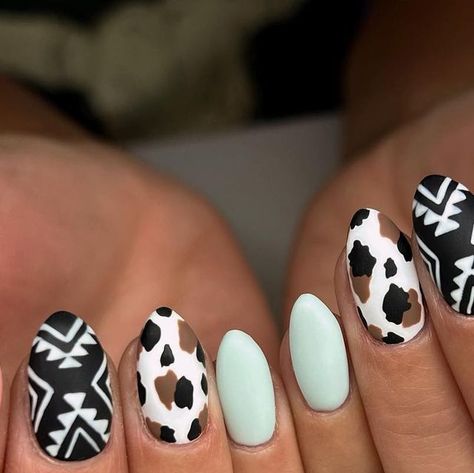 tayler webb on Instagram: "Love a cute aztec western set🩵🤍🤎 . Colors used: @filesbyless finsta, make it make sense @luxapolish hazelnut" Spring Nail Art For Short Nails, Tan Cow Print Nails, Cute Western Christmas Nails, Black And Brown Cow Print Nails, Farm Nail Ideas, Western Design Nails, Aztec Print Nails, 4h Nails Designs, Christmas Nails Western