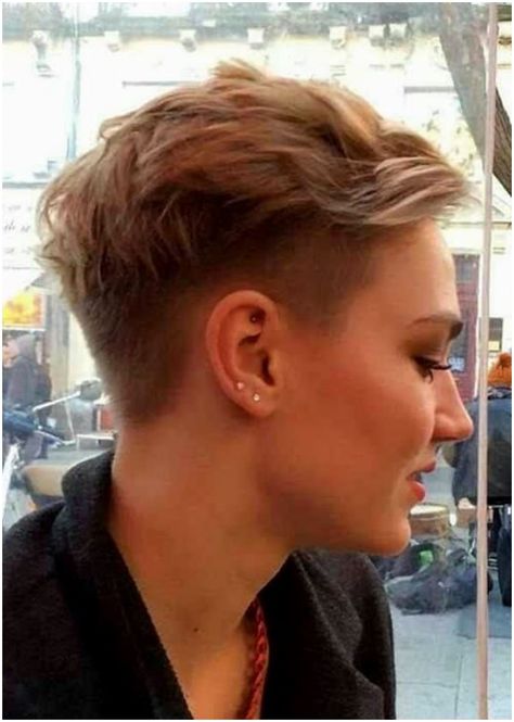 Blonde Undercut Pixie, Androgynous Haircut, Androgynous Hair, Pixie Cut Styles, Very Short Hair, Short Pixie Haircuts, Undercut Hairstyles, Short Blonde, Short Blonde Hair