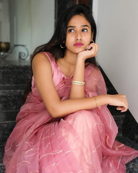 Neha Choudhary Beautiful Photos Anupama Parameswaran, Beautiful Women Over 40, Bridal Saree, Actress Photos, India Beauty, Blouse Piece, Saree Blouse, Beautiful Photo, Wedding Bridal