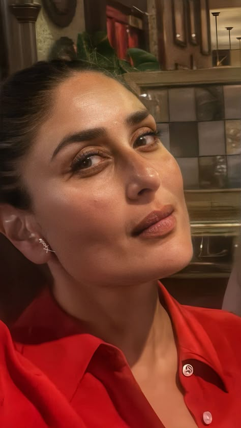 Kareena Kapoor Makeup, Kareena Kapoor Face, Karina Kapoor, Parneeti Chopra, Kareena Kapoor Photos, Kareena Kapoor Pics, Mawra Hocane, Actress Without Makeup, Beauty Posters