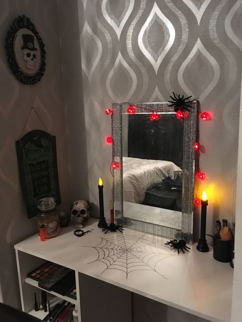 Gothic Dressing Table, Gothic Furniture, Halloween Queen, Makeup Rooms, Vanity Decor, Halloween Make Up, Gothic Decor, Halloween Theme, Halloween Make