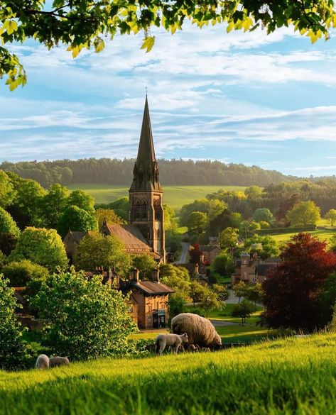 Countryside Cottage, British Countryside, Peak District, Village Life, English Countryside, British Isles, Awe Inspiring, Wonders Of The World, Beautiful Photo