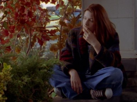 Fall In Movies, Angela Chase Outfits, My So Called Life Aesthetic, 70s Fall Aesthetic, 90s Autumn Aesthetic, 90s Soft Grunge Outfits, Early 00s Aesthetic, Autumn Sonata, Film Collage