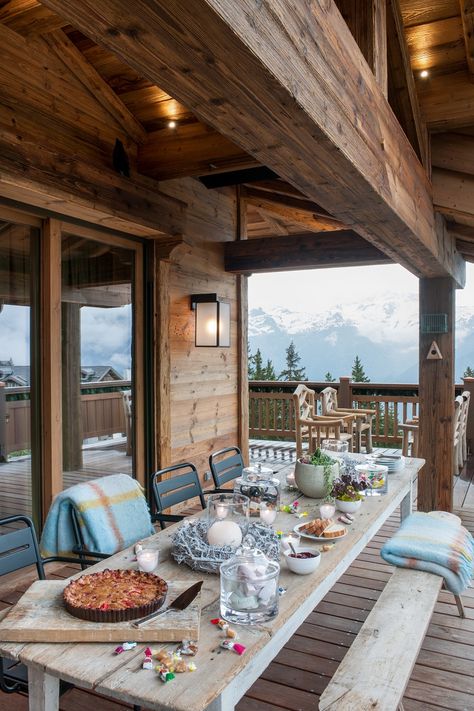 Chic Chalet, Mountain Dream Homes, Courchevel 1850, Chalet Design, Outdoor Deco, Ski House, Winter Cabin, Ski Chalet, Luxury Retreats