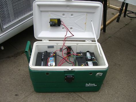 Battery Bank in a Cooler | Two 12 volt batteries in parallel… | Flickr Solar Battery Bank, Portable Battery Bank, Rv Solar Power, Rv Solar, Solar Power Diy, Off Grid Solar, Battery Bank, Best Solar Panels, Solar Projects