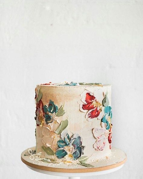 Pallet Flowers Cake, Pallet Cake Decorating, Buttercream Pallet Knife Cake, Palette Flowers Cake, Pallet Knife Floral Cake, Buttercream Flower Painting, Buttercream Art Cake, Painted Flowers Cake, Palette Knife Floral Cake