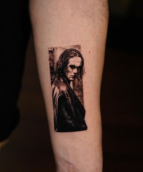 ✶ 𝐏𝐎𝐍𝐘 𝐋𝐀𝐖𝐒𝐎𝐍 ✶ on Instagram: "The Crow • from yesterday’s livestream on YouTube. Head there with the link in my bio and subscribe so you don’t miss when the next one goes down." The Crow 1994 Tattoo, The Crow Movie Tattoo Ideas, The Crow Tattoo, Eric Draven, Crow Movie, Movie Tattoo, Crow Tattoo, Brandon Lee, Heath Ledger