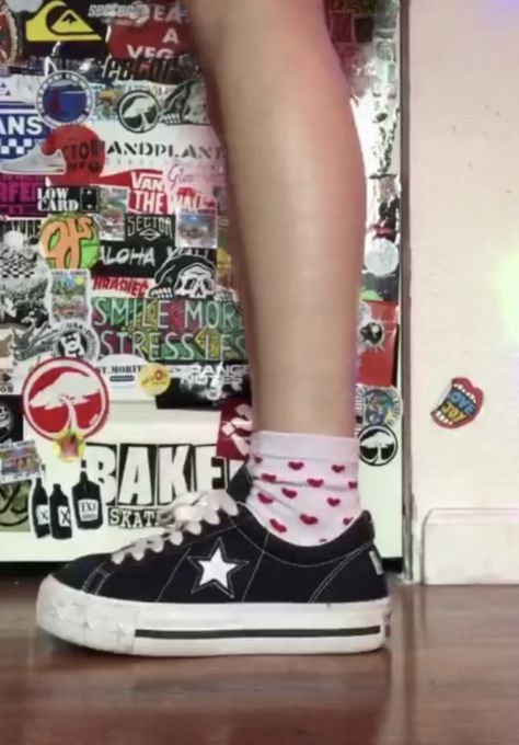 Cool Shoes Aesthetic, Platform Converse Aesthetic, Tenis Grunge, Converse One Star Platform, Sneakers Socks, Shoes For Spring, 2022 Aesthetic, Converse Platform, Dr Shoes