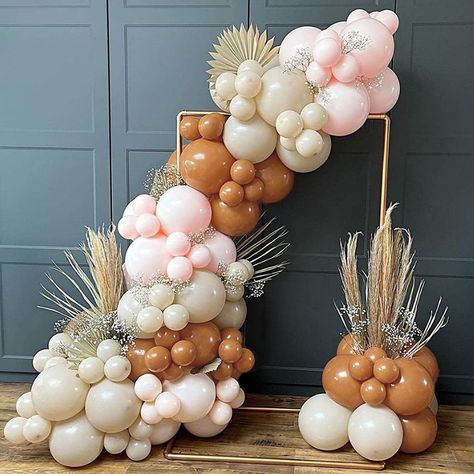 Neutral Balloon Garland, Light Pink Birthday, Light Pink Decor, Pink Balloon Garland, Baby Shower Balloon Arch, Kids Party Planning, Boho Birthday Party, Orange Baby Shower, Brown Sand