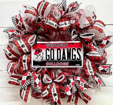 Bulldog Crafts, Georgia Bulldog Wreath, Georgia Bulldog, Football Wreath, Year Round Wreath, Metal Wreath, Wreath Forms, Wreath For Front Door, Mesh Wreath