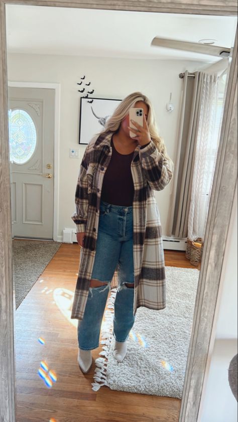 Ohio Outfits, Curvy Winter Outfits, Autumn Outfits Curvy, Autumn Fashion Curvy, Shacket Outfit, Trendy Mom Outfits, Plus Size Winter Outfits, Women's Plus Size Jeans, Easy Trendy Outfits