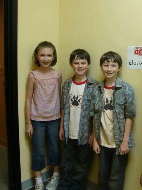 Madison Lintz, Carl And Enid, Walking Dead Art, Walking Dead Memes, Walking Dead Cast, Chandler Riggs, Carl Grimes, How I Met Your Mother, Funny As Hell