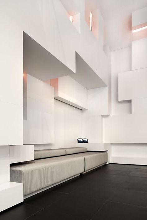 white cubism... Cubism Interior Design, Cubism Interior, Gallery Layout, Modern Murphy Beds, Daniel Libeskind, Seaside Hotel, Interior Elements, Design Movements, Murphy Beds