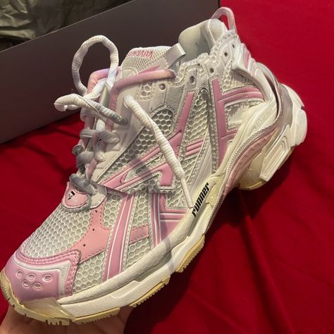 Balenciaga Trainer White & Pink Color Away Brand New Pink And White Balenciaga Sneakers, Pink Balenciaga Sneakers Outfit, Pink Balenciaga Sneakers, Balenciaga Sock Shoes, Balenciaga Sneakers Outfit, Balenciaga Race Runner, Balenciaga Sock, Balenciaga Trainers, Balenciaga Speed Trainers