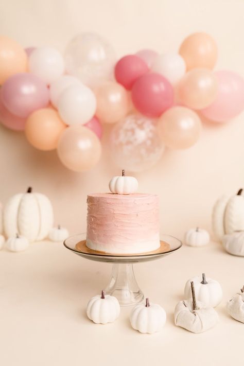 Pink White Balloon Garland, Pretty In Pink Cake, Pink Cake Smash, White Balloon Garland, Fall 1st Birthdays, Pumpkin Birthday Parties, Pumpkin 1st Birthdays, Pumpkin First Birthday, 1st Birthday Party For Girls