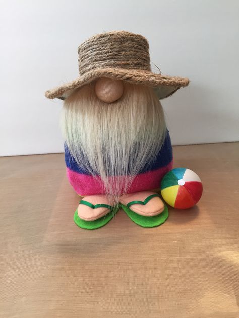 Beach Gnomes Diy, Summer Gnomes Diy, Hawaiian Gnome, Surfing Gnome, Beach Gnomes, Christmas Knomes, Beach Gnome, Summer Gnomes, Fairy Garden Crafts