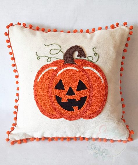 Halloween Pillows Diy, Pumpkin Punch, Punch Needle Pillow, Hand Tufting, Needle Pillow, Halloween Punch, Throw Blanket Pattern, Halloween Sewing, Holiday Throw Pillow