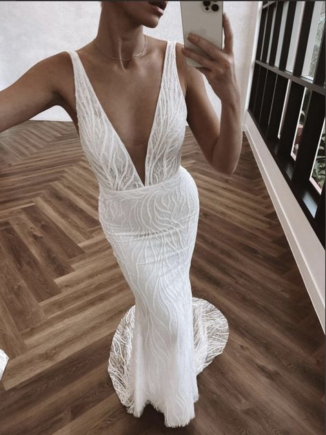 Made With Love Ryder, Lauren Aesthetic, Fashion Outfits Dresses, Outfits Dresses, Top Wedding Dresses, Stunning Wedding Dresses, Casual Wedding Dress, Wedding Dress Accessories, Bridal Shoot