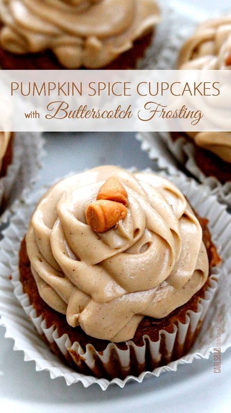 Pumpkin Spice Cupcakes with BUTTERSCOTCH Frosting - my favorite pumpkin anything! Super soft and mosit cupcakes with a hint of pumpkin, cinnamon, cloves and vanilla and SO EASY made partially from a cake mix with frosting that's out of this world! Butterscotch Frosting, Carlsbad Cravings, Filled Cupcakes, Spice Cupcakes, Cupcakes Recipe, Holiday Meal, Pumpkin Cupcakes, Pumpkin Spice Cupcakes, Spice Cake