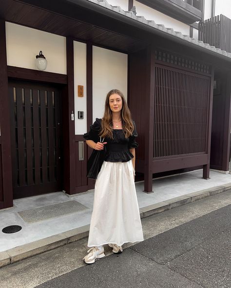 Day 1 in 📍Kyoto, Japan 1-3) A cute outfit for 30 degree Autumn sun ☀️ 4) Beautiful Kyoto street 🌳 5) Dreamy interiors @tullyscoffeejapan ☕️ 6) Sushi surprise 🍣 Outfit details on @shop.ltk 🫶🏻 #minimalstyle #minimalstyledaily #minimalstyleblogger #minimalstyles #streetwearoutfit #japanoutfit #kyotofashion #kyoto_style #kyototravel #neutralstyling #monochromestyle Japan Outfit Cherry Blossom, Japan November Outfit, Sushi Surprise, Kyoto Street, Japan November, Dreamy Interiors, Japan Dress, November Outfits, Autumn Sun