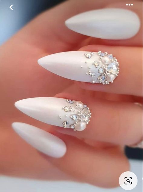 Gelish Polish, Ongles Bling Bling, Wedding Nail Designs, Wedding Nail Ideas, Wedding Day Nails, Bridal Nails Designs, Pearl Nail, Bridal Nail, French Manicures