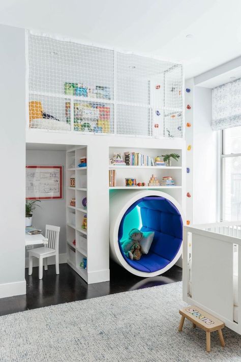 Climbing Wall Kids, Loft Playroom, Cool Kids Bedrooms, Desk Area, Playroom Design, Rock Wall, Climbing Wall, Bed Desk, Toy Rooms