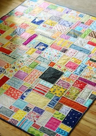 Simple projects from just 2 metres of fabric – Hot Pink Haberdashery Scrappy Quilt, Patchwork Quilting, Quilting Techniques, Rag Quilt, Scrappy Quilts, Patchwork Quilt, Quilting Tutorials, Quilt Tutorials, Quilting Crafts