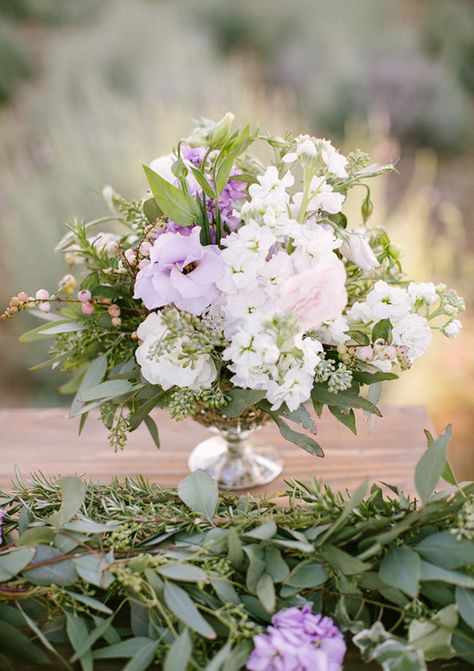 Wedding Ideas Lavender, Lavender Wedding Centerpieces, Lavender Wedding Ideas, Lavender Centerpieces, Lavender Farm Wedding, Wedding Lavender, White Floral Centerpieces, Violet Wedding, Purple Wedding Theme