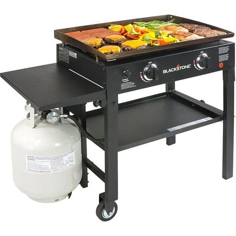 Discover your inner short order cook with the Blackstone 28 outdoor griddle Propane Griddle, Gas Griddles, Cooking Station, Flat Top Grill, Griddle Cooking, Propane Gas Grill, Blackstone Griddle, Cooking Area, Outdoor Grill