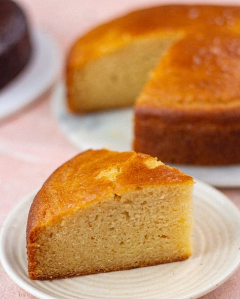 Eggless Vanilla cake and Chocolate cake - Bake with Shivesh Eggless Vanilla Cake Recipe, Bake With Shivesh, Eggless Cakes, Moist Vanilla Cake, Inside Cake, Plain Cake, Eggless Cake Recipe, Eggless Recipes, Sheet Cake Recipes