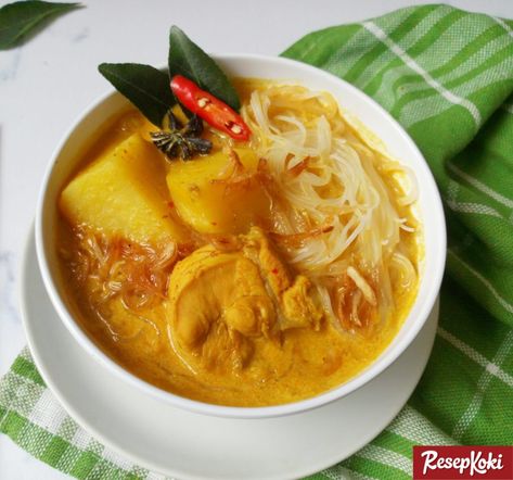 Kari Bihun Lezat Khas Medan - Resep | ResepKoki Bihun Goreng, Sup Ayam, Kari Ayam, Telur Rebus, Cooking Recipe, Culinary Recipes, Indonesian Food, Curry Recipes, Thai Red Curry