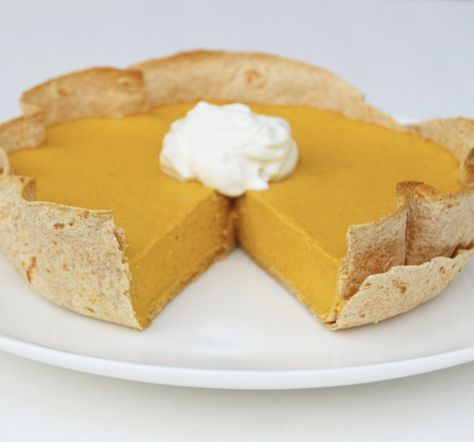 pumpkin pie Healthy Crust, Tortilla Pie, Pumpkin Pie Crust, No Bake Pumpkin, Bake Pumpkin, No Bake Pumpkin Pie, Protein Treats, Unflavored Gelatin, Low Carb Sweets